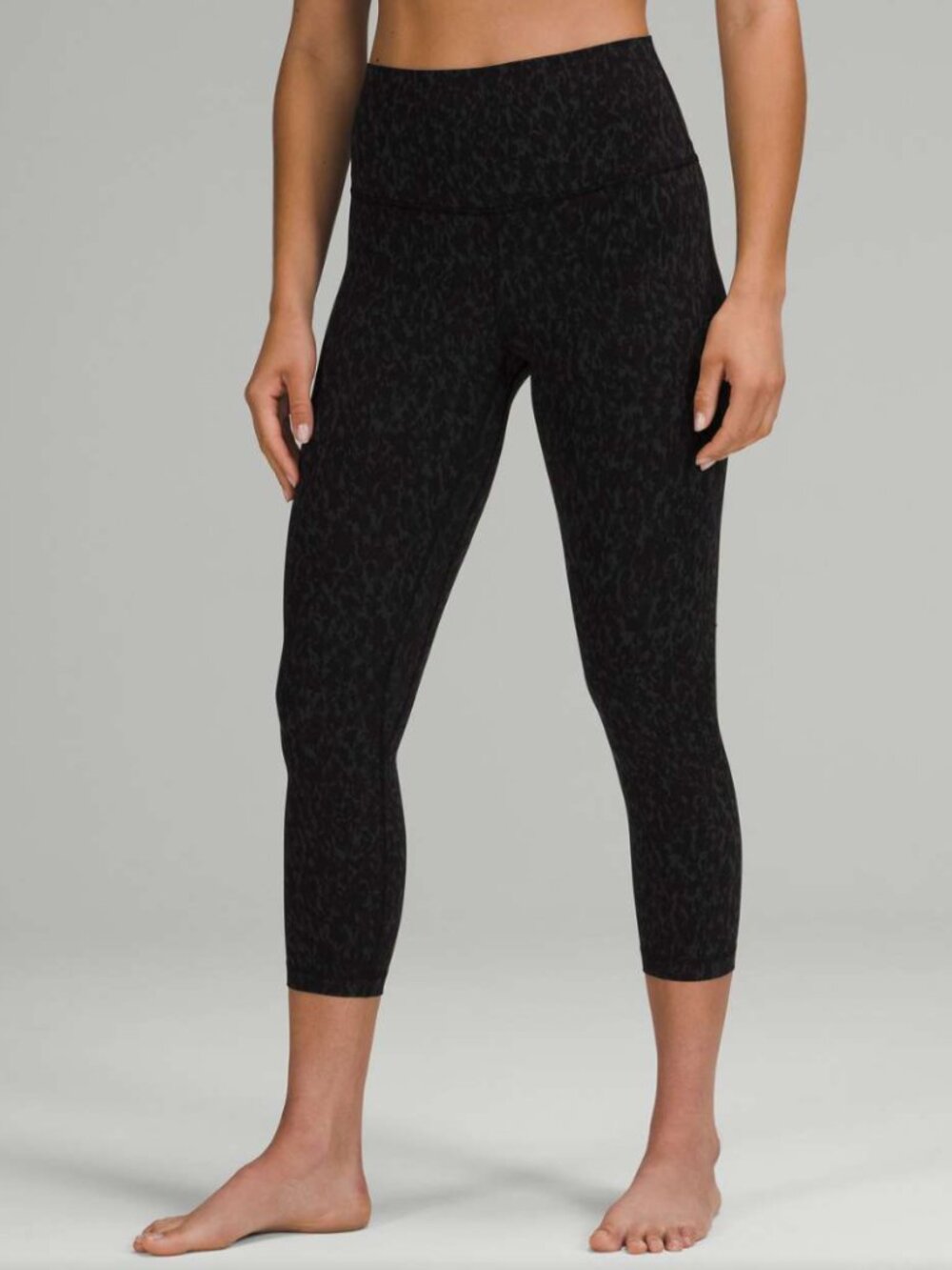 Lululemon Base Pace High-Rise Tight 24" Leopard Camo Deep Coal Multi Sz 4